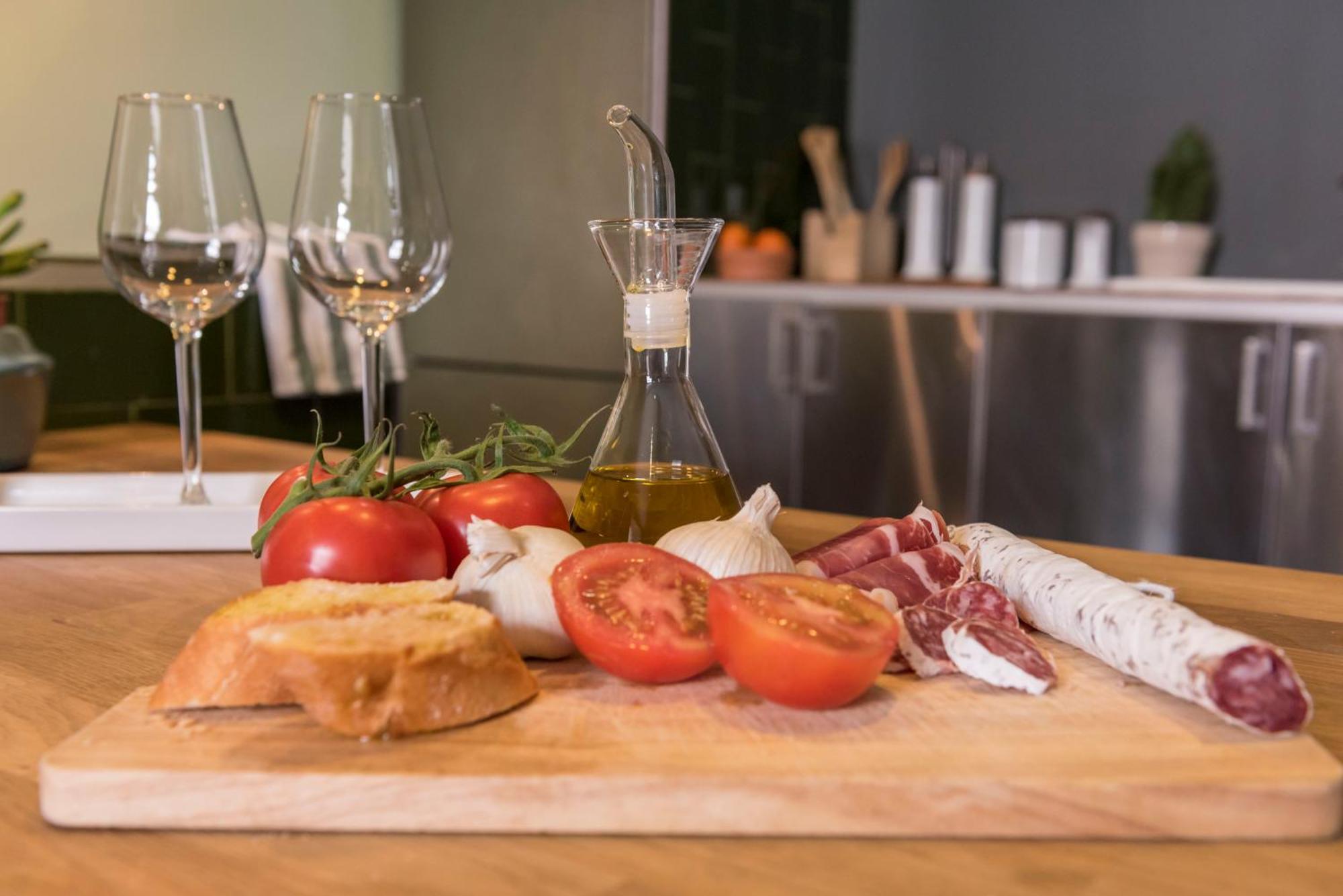 Plaza Catalunya City Center Apartments Барселона Екстериор снимка