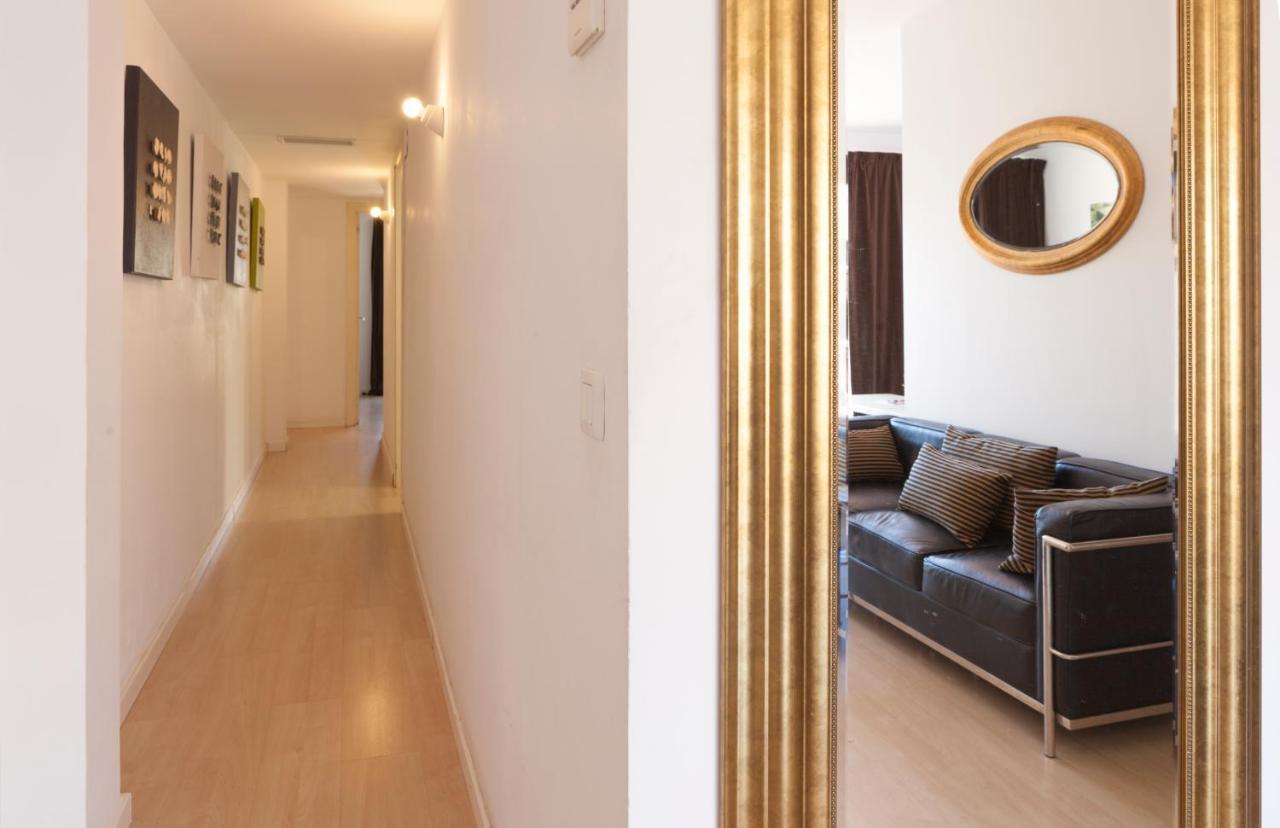 Plaza Catalunya City Center Apartments Барселона Екстериор снимка
