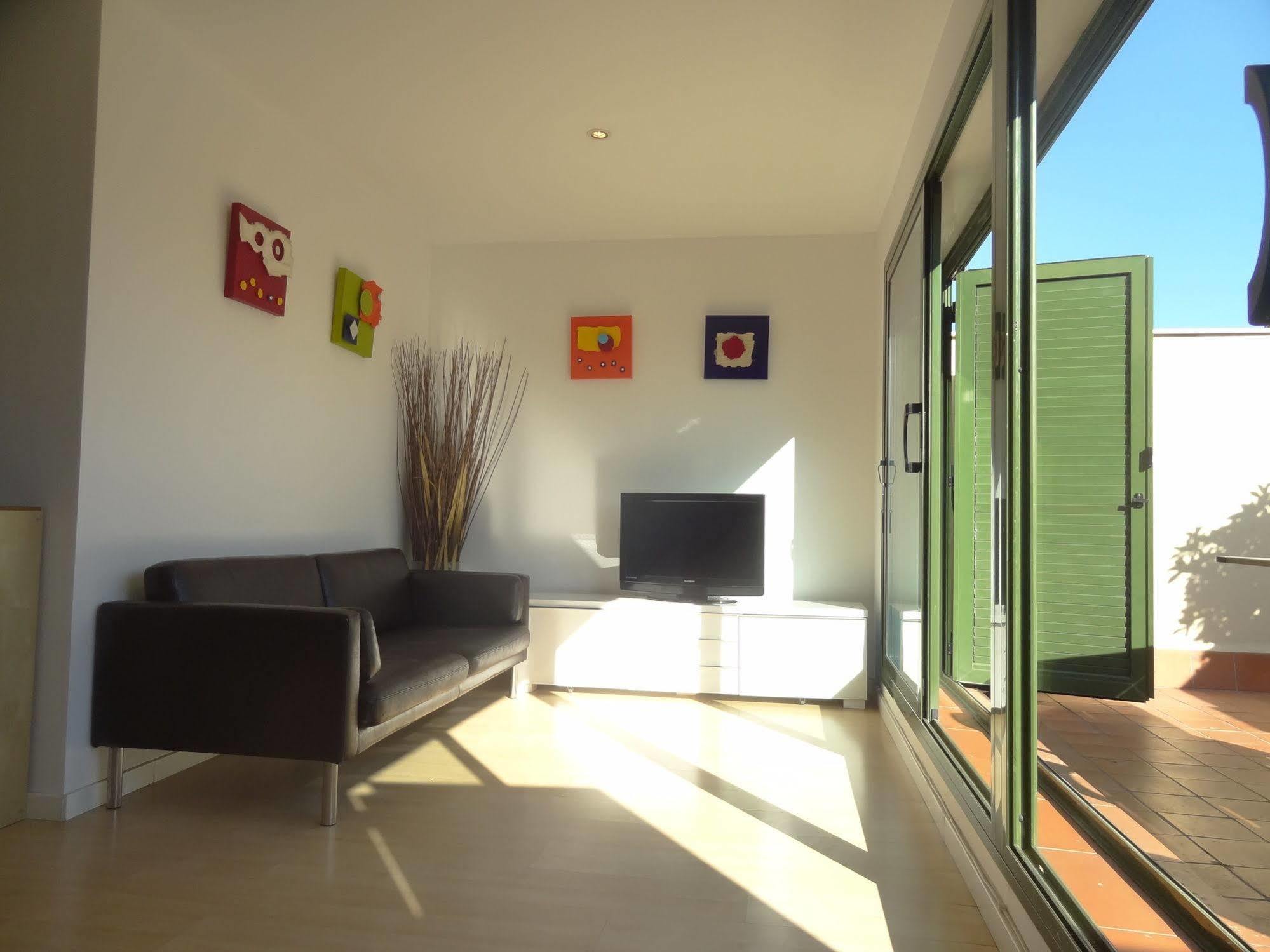 Plaza Catalunya City Center Apartments Барселона Екстериор снимка